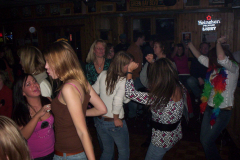 199-1 - Noisy Neighbors Band at Lindey's on Lake Beulah