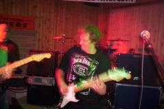 100_0498 - Noisy Neighbors Band at Lindey's on Lake Beulah