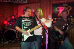 100_0523 - Noisy Neighbors Band at Lindey's on Lake Beulah