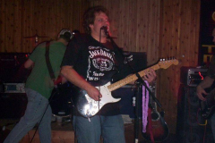 100_0545 - Noisy Neighbors Band at Lindey's on Lake Beulah
