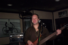 242-1 - Noisy Neighbors Band at Knucklehead Pub in Eagle