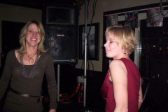 252-1 - Noisy Neighbors Band at Knucklehead Pub in Eagle