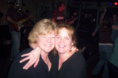 276-1 - Noisy Neighbors Band at Knucklehead Pub in Eagle