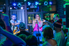 Vino-etc-oconomowoc-Noisy-Neighbors-Band-DSC01659-20240412