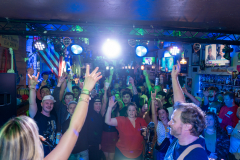 Vino-etc-oconomowoc-Noisy-Neighbors-Band-DSC01794-20240412