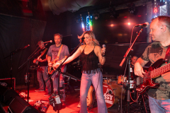 Maddys-Bar-and-Music-Lounge-Waukesha-WI-Noisy-Neighbors-Band-DSC01971-20240426