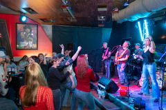 Maddys-Bar-and-Music-Lounge-Waukesha-WI-Noisy-Neighbors-Band-DSC02032-20240426