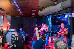 Maddys-Bar-and-Music-Lounge-Waukesha-WI-Noisy-Neighbors-Band-DSC02046-20240426