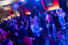 Maddys-Bar-and-Music-Lounge-Waukesha-WI-Noisy-Neighbors-Band-DSC02180-20240426