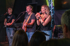 Maddys-Bar-and-Music-Lounge-Waukesha-WI-Noisy-Neighbors-Band-DSC02229-20240426