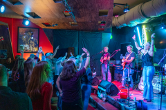 Maddys-Bar-and-Music-Lounge-Waukesha-WI-Noisy-Neighbors-Band-DSC02261-20240426
