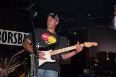 100_1028 - Noisy Neighbors Band at Yester Years Pub & Grill