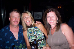 100_1714 - Noisy Neighbors Band at Mo's Irish Pub in Wauwatosa