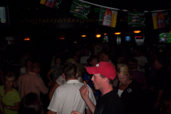 513-1Noisy Neighbors Band at Mo's Irish Pub in Wauwatosa