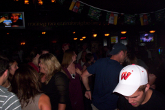 528-1Noisy Neighbors Band at Mo's Irish Pub in Wauwatosa