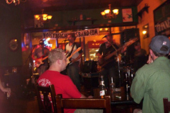100_1787 - Noisy Neighbors Band at Mo's Irish Pub Downtown Milwaukee