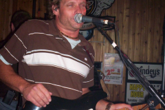 543-1 - Noisy Neighbors Band at Lindey's on Lake Beulah in East Troy