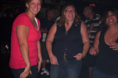 544-1 - Noisy Neighbors Band at Lindey's on Lake Beulah in East Troy