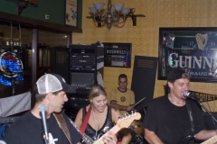 pict0098 - Noisy Neighbors Band at Mo's Irish Pub Downtown Milwaukee