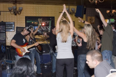 pict0102 - Noisy Neighbors Band at Mo's Irish Pub Downtown Milwaukee