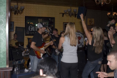 pict0103 - Noisy Neighbors Band at Mo's Irish Pub Downtown Milwaukee