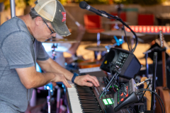 DSC06472-20240914-Noisy-Neigborsband-House-of-Heilemans-West-Bend-WI