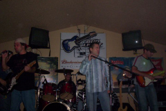 100_0091 - Noisy Neighbors Band at Rookies in Pewaukee