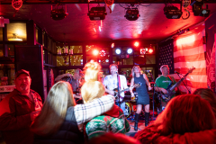 Noisy-Neighbors-Band-Vino-Etcetera-Oconomowoc-20231202-DSC00311