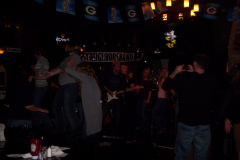 1053-1- Noisy Neighbors Band at Mo's Irish Pub in Wauwatosa