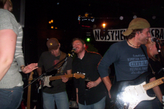 1055-1- Noisy Neighbors Band at Mo's Irish Pub in Wauwatosa