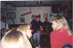 b3.fhouse Noisy Neighbors Band