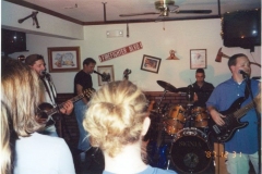 b5.fhouse Noisy Neighbors Band