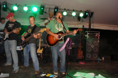487-1 - Noisy Neighbors Band at Wales Summer Splash